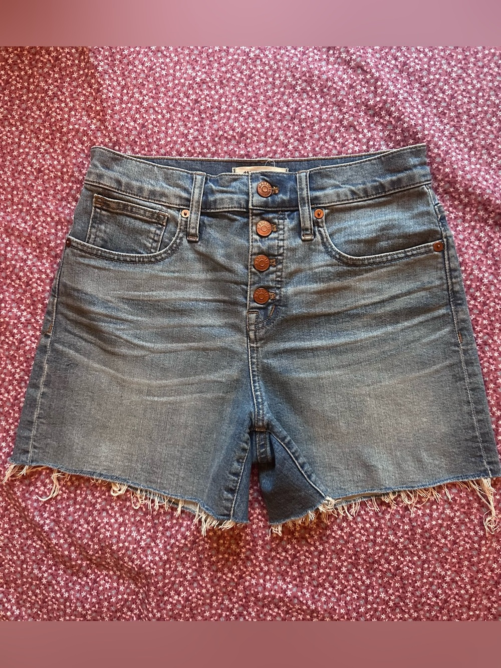 High-Rise cut off Denim Shorts